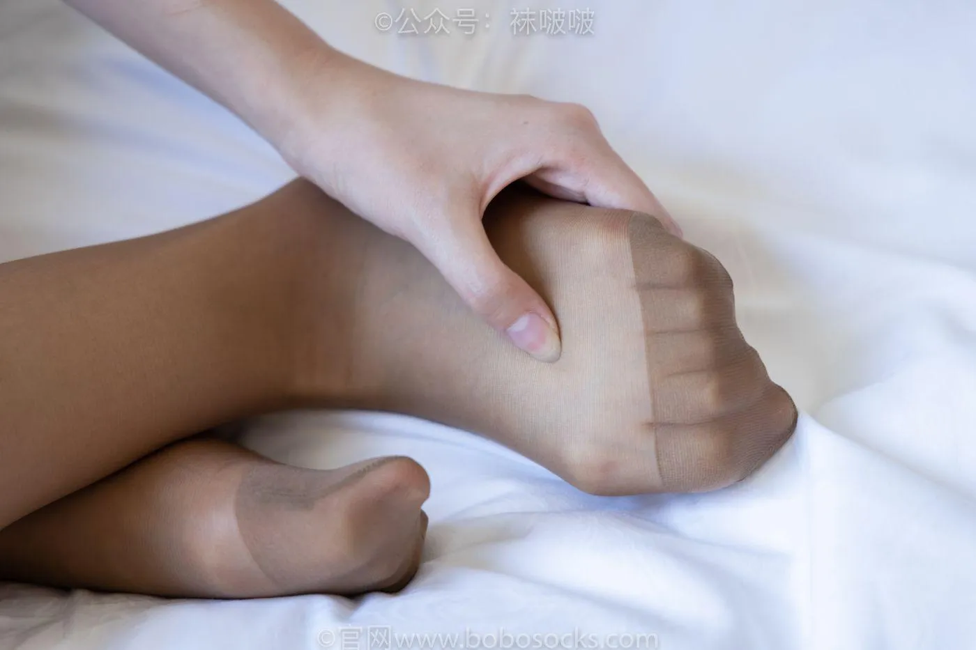 [BoBoSocks袜啵啵]NO.035 小甜豆-平底鞋、薄灰丝、薄咖啡丝 [133P]插图4